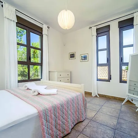 Abaesko By Rock Villa Jávea